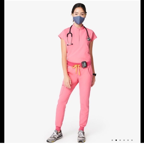 Limited edition figs Zamora scrub pants Med/Petite OBO - Picture 2 of 12